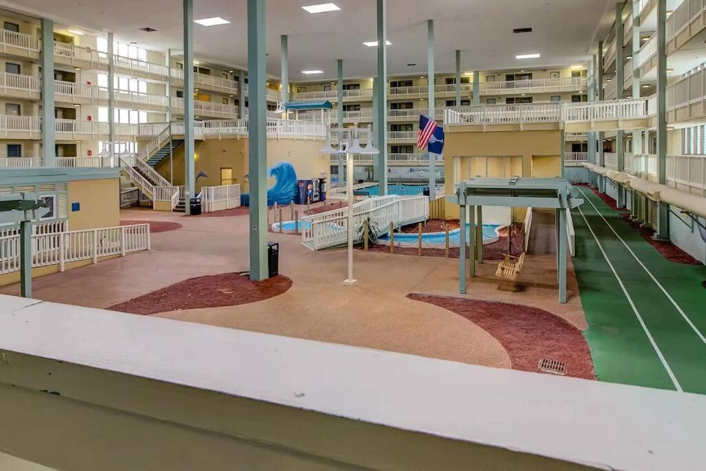 Resort Breeze- 2 Bedroom Pools, Hot Tub, Tennis, Beach هيلتون رئيس جزيرة المظهر الخارجي الصورة