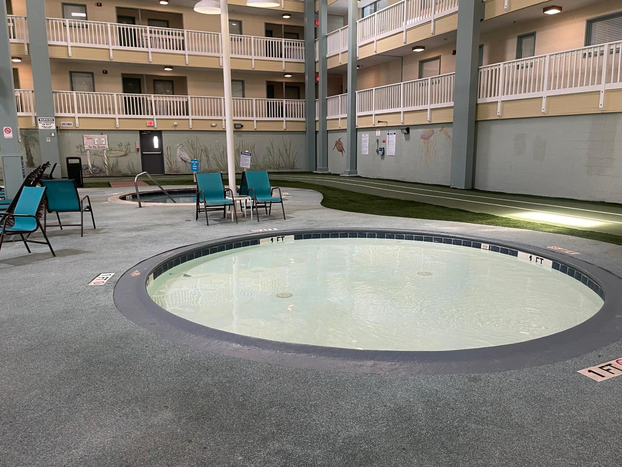 Resort Breeze- 2 Bedroom Pools, Hot Tub, Tennis, Beach هيلتون رئيس جزيرة المظهر الخارجي الصورة
